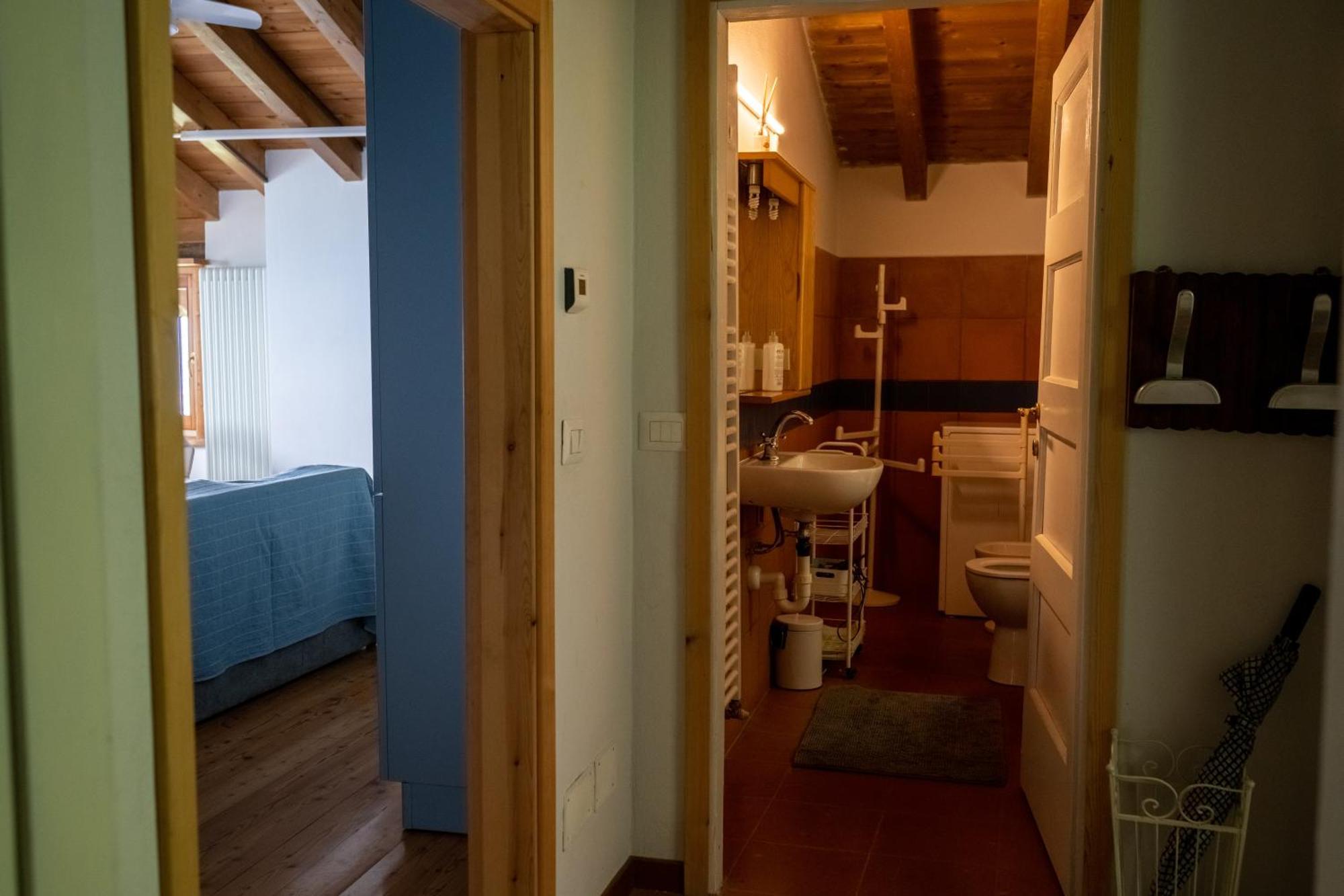 ヴァレンナCasa Caravinoアパートメント エクステリア 写真